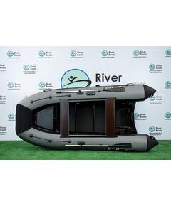 Надувная лодка РИБ RiverBoats RB 380 Встроенный рундук (черно-серый)
