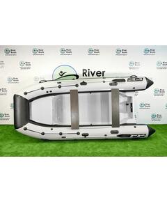 Надувная лодка РИБ RiverBoats RB  430 S Встроенный рундук (черно-белый)