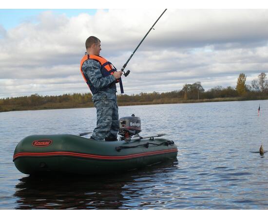 Лодка Мнев и К Комбат CMB 300Е