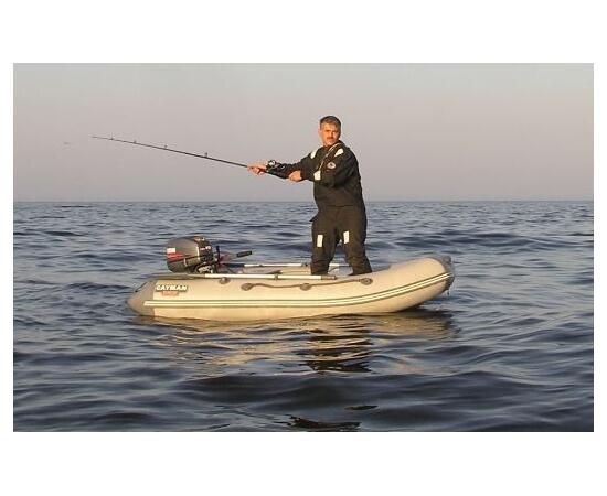 Лодка Мнев и К Кайман N 300 Light