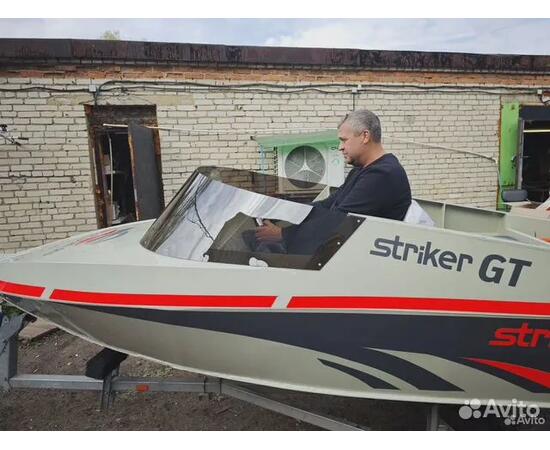 Полипропиленовая лодка Striker GT