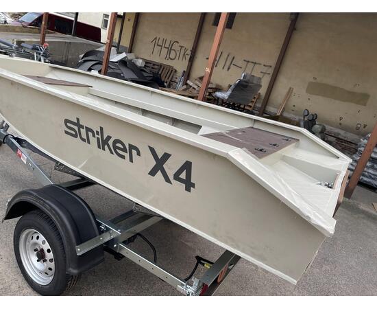 Полипропиленовая лодка Striker X4.2 (2025)
