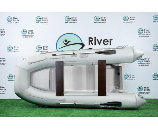 Надувная лодка РИБ RiverBoats RB 380 Встроенный рундук (белый)