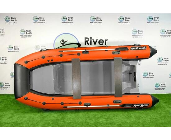 Надувная лодка РИБ RiverBoats RB  470 Встроенный рундук (черно-оранжевый)